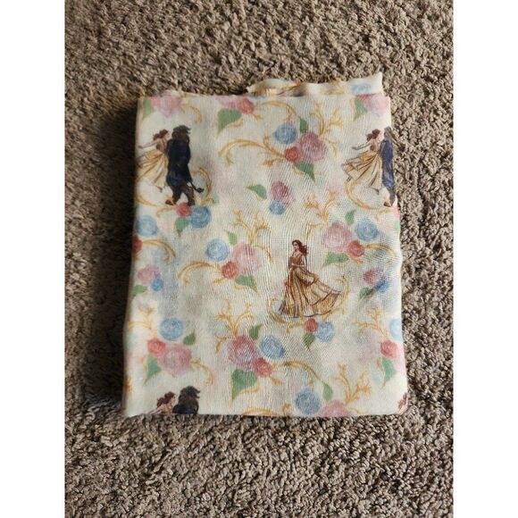 Beauty and the beast infinity scarf lootcrate - Picture 2 of 2